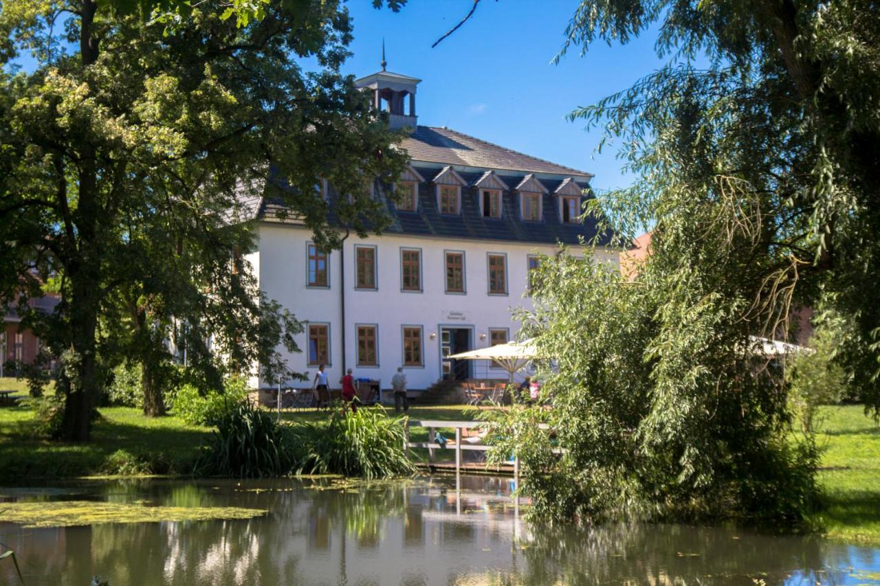 Biohotel Stiftsgut Wilhelmsgluecksbrunn Creuzburg Luaran gambar