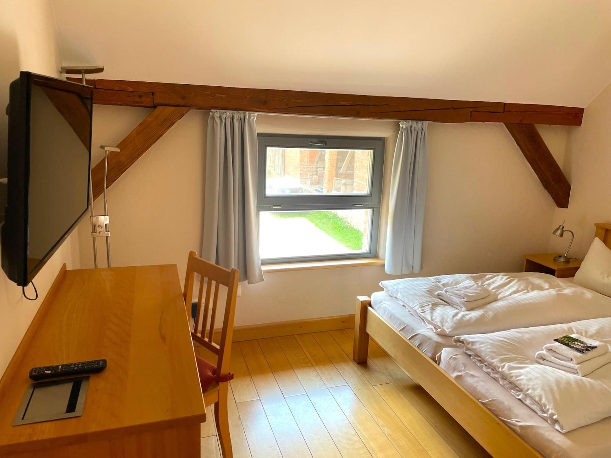 Biohotel Stiftsgut Wilhelmsgluecksbrunn Creuzburg Luaran gambar