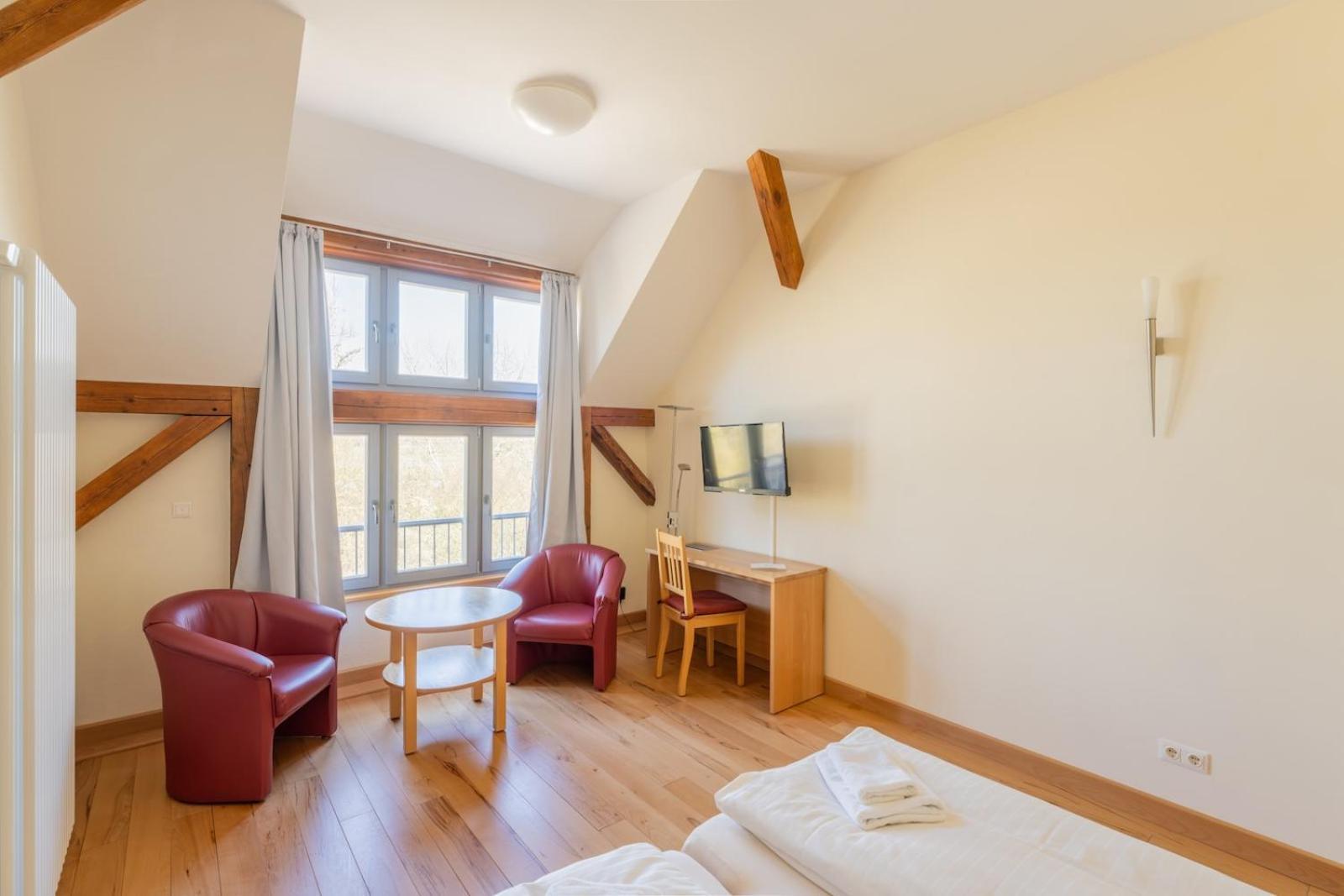 Biohotel Stiftsgut Wilhelmsgluecksbrunn Creuzburg Luaran gambar