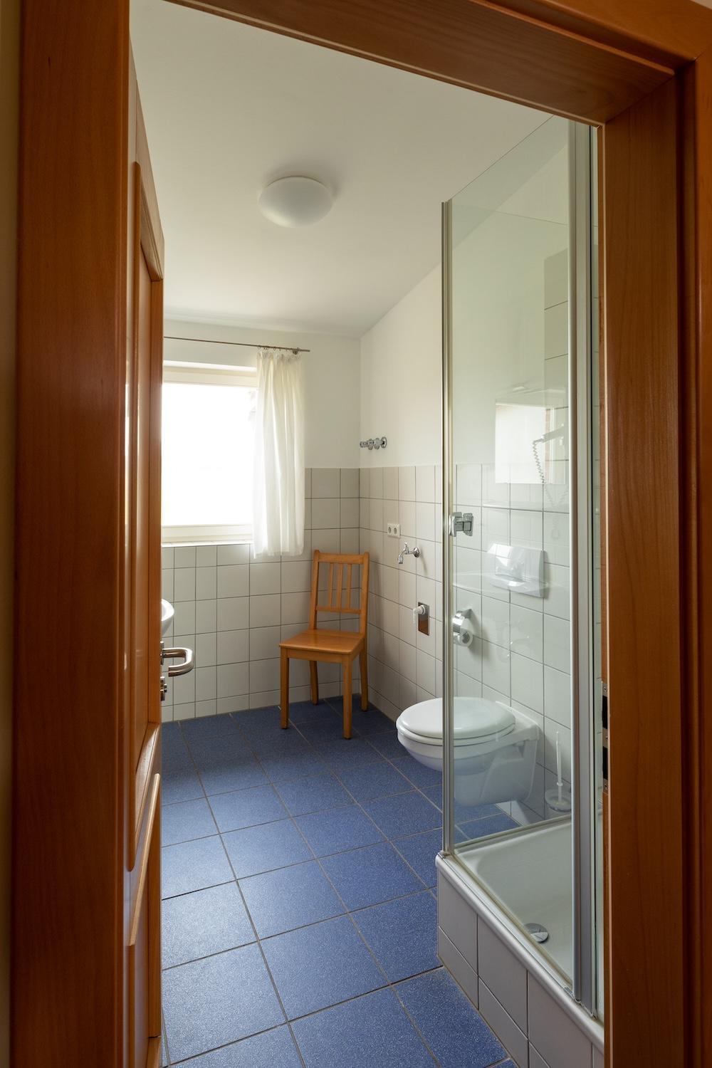 Biohotel Stiftsgut Wilhelmsgluecksbrunn Creuzburg Luaran gambar