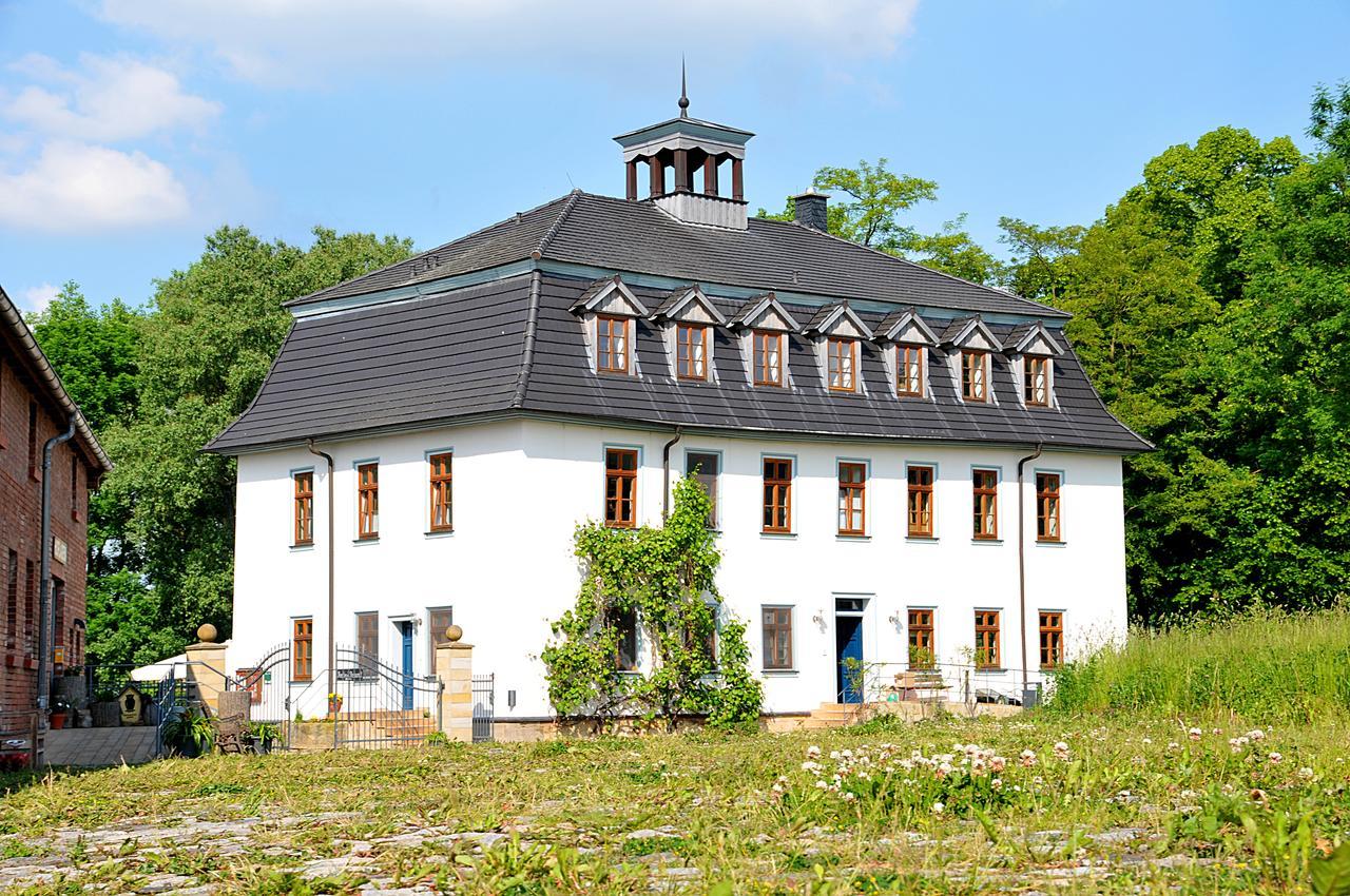 Biohotel Stiftsgut Wilhelmsgluecksbrunn Creuzburg Luaran gambar