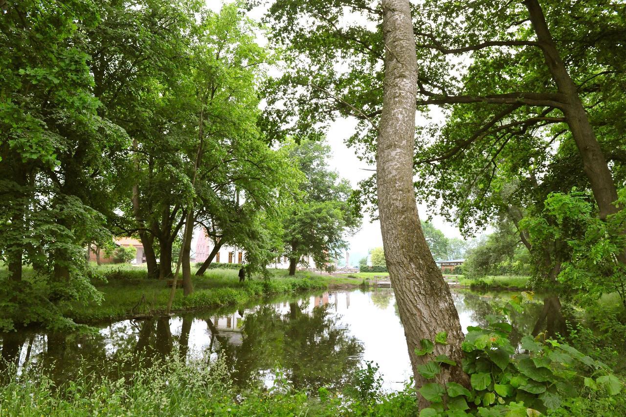 Biohotel Stiftsgut Wilhelmsgluecksbrunn Creuzburg Luaran gambar